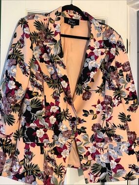 Nina Parker Peach Floral Single-Button Blazer